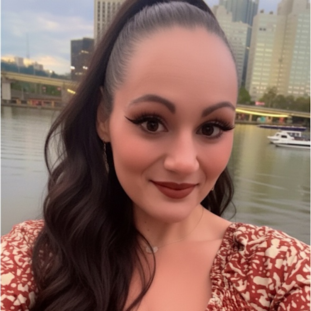 Meet your Posher, Nicki!